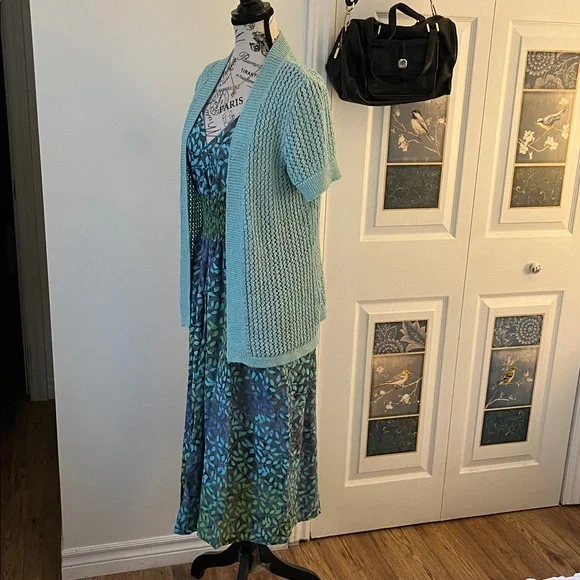 💗Bali Blue and Green Midi Dress - Picture 12 of 13